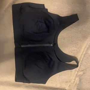 Zyia black front zipper sports bra new with tag